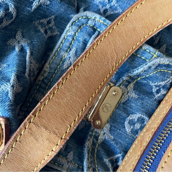 Louis Vuitton Blue Baggy PM - Picture 7 of 13